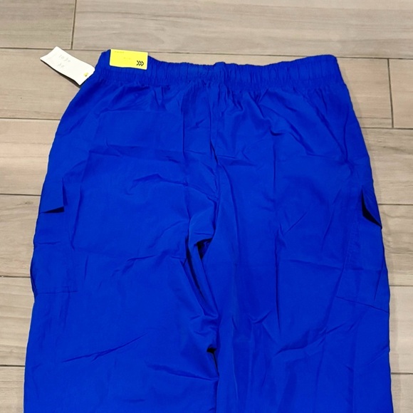 All in motion scrub like Blue Cargo Pants LARGE - Picture 5 of 5